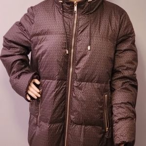 B品セール MICHAEL KORS Logo Puffer Jacket 総柄 Sサイズ